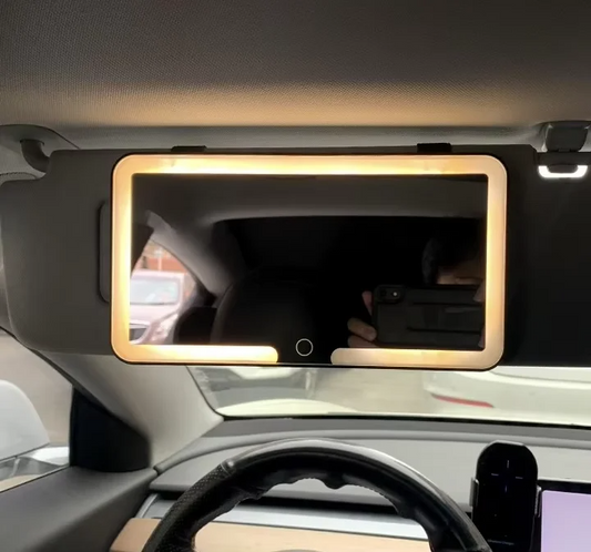 مرايه السيارة المضيئة